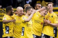 东契奇在曼联比赛中出色防守，持续失利引发热议！的简单介绍