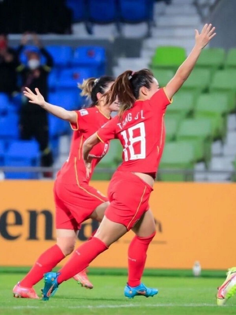 女足国家队成功逆袭,击败对手晋级 女足国家队成功逆袭,击败对手晋级