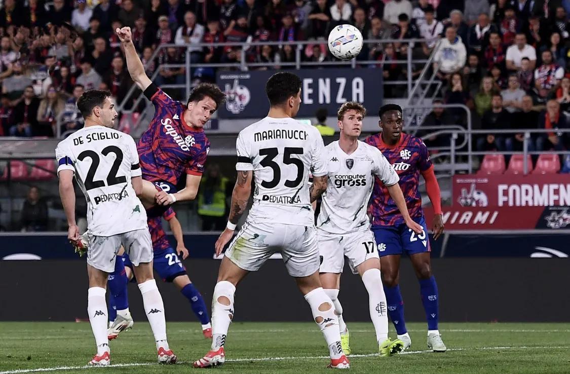 意甲劲旅米兰大胜,保持不败战绩 意甲劲旅米兰大胜,保持不败战绩